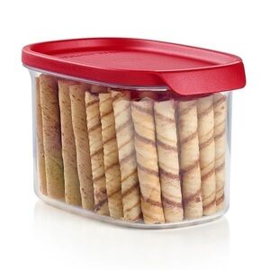 Tupperware Ultra Clear 4 1/2 Cup/ 1 L Container